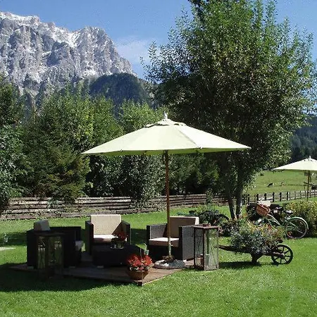 Ehrwalderhof Hotel 3*