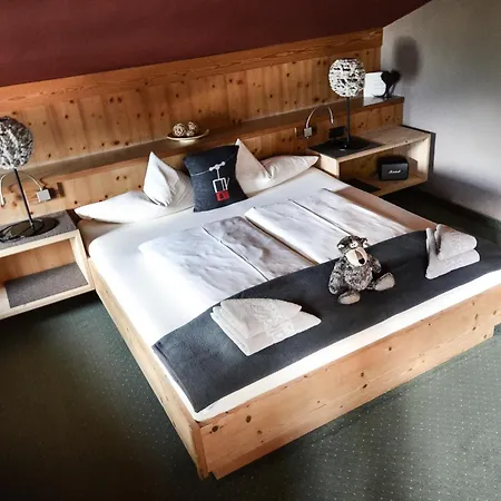 Hotell Ehrwalderhof 3*